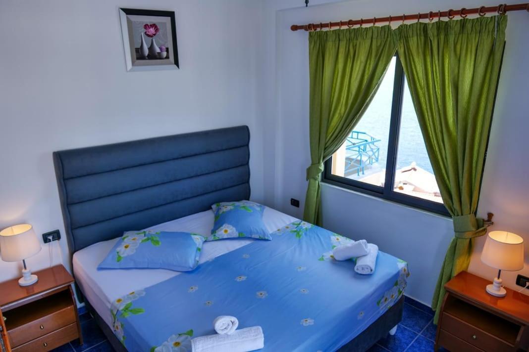 Blue Heaven Hotel Саранда Екстер'єр фото