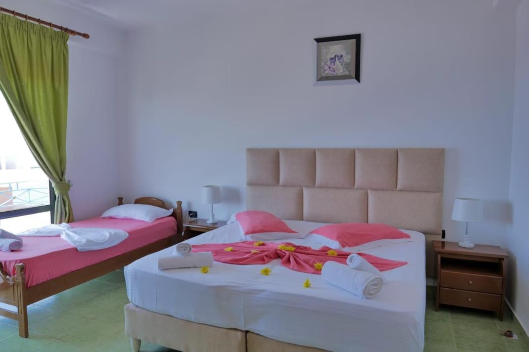 Blue Heaven Hotel Саранда Екстер'єр фото