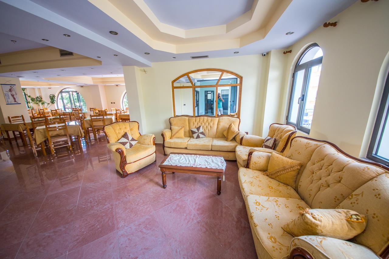 Blue Heaven Hotel Саранда Екстер'єр фото