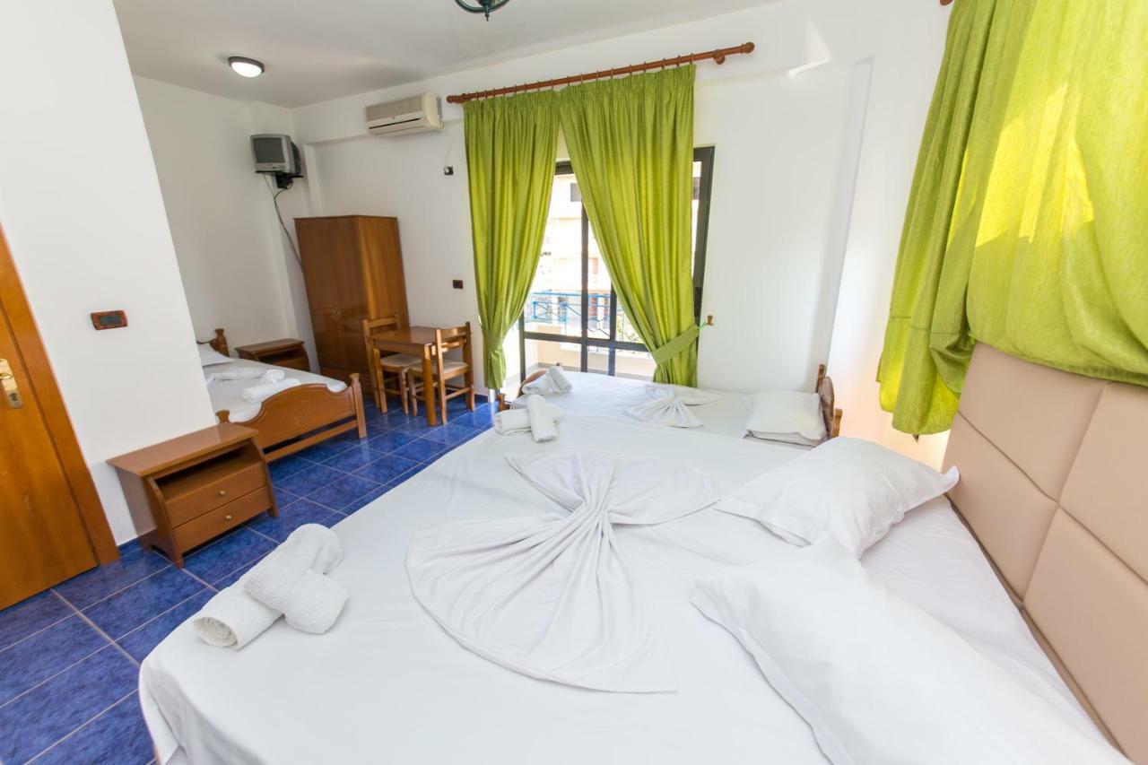 Blue Heaven Hotel Саранда Екстер'єр фото