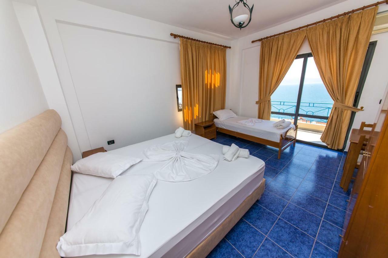 Blue Heaven Hotel Саранда Екстер'єр фото